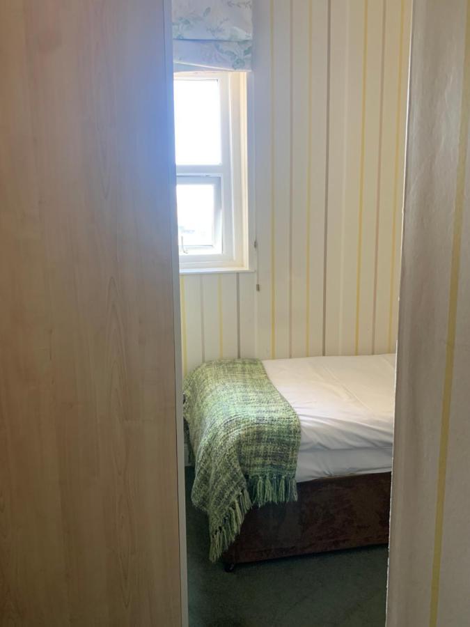 בורנמות' Hotel Balmoral מראה חיצוני תמונה