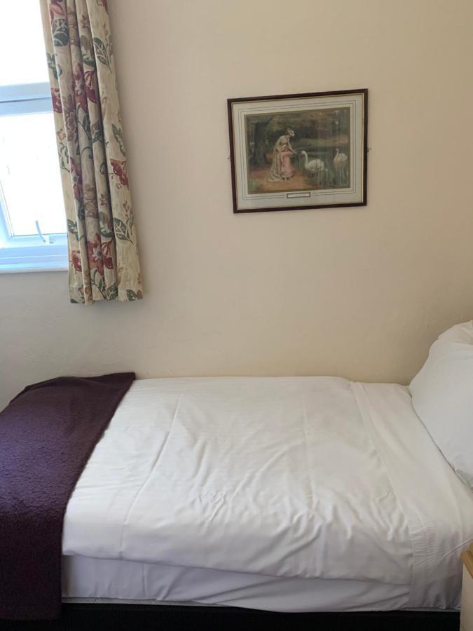 בורנמות' Hotel Balmoral מראה חיצוני תמונה