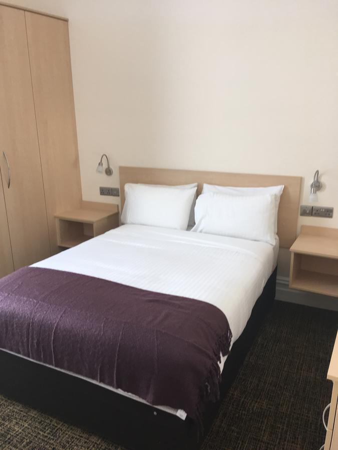 בורנמות' Hotel Balmoral מראה חיצוני תמונה